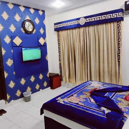 Hotel De Smart מולטאן מראה חיצוני תמונה