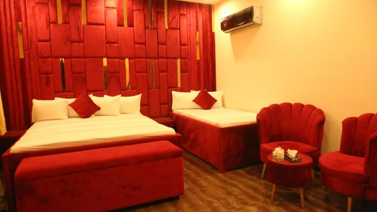 Hotel De Smart מולטאן מראה חיצוני תמונה