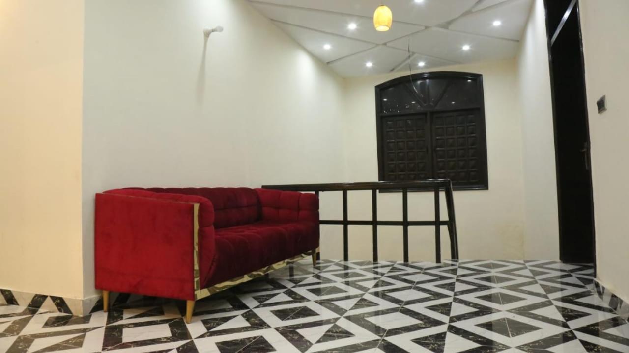 Hotel De Smart מולטאן מראה חיצוני תמונה