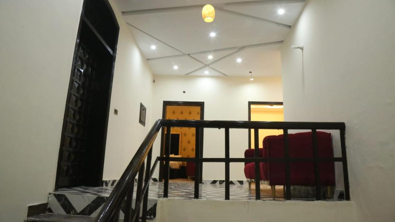 Hotel De Smart מולטאן מראה חיצוני תמונה