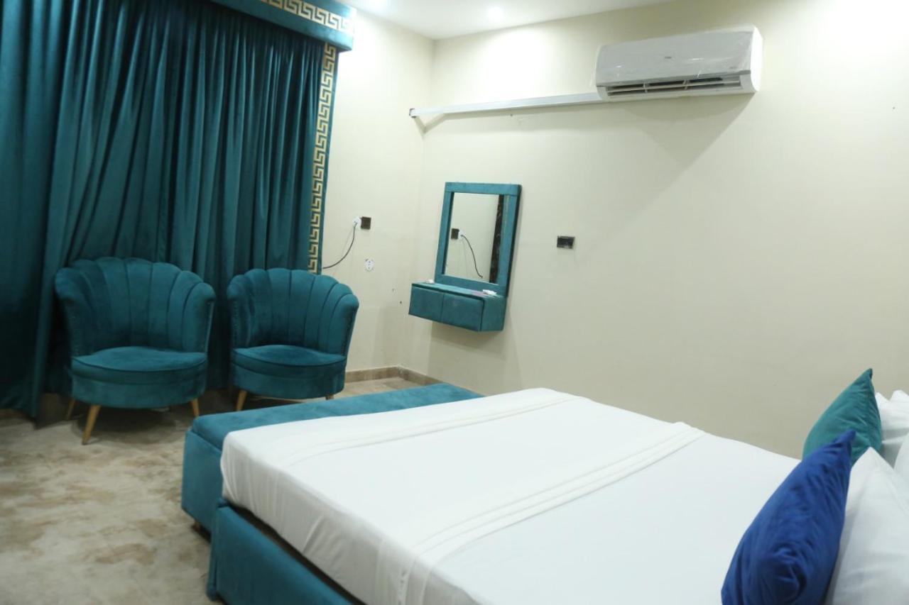 Hotel De Smart מולטאן מראה חיצוני תמונה