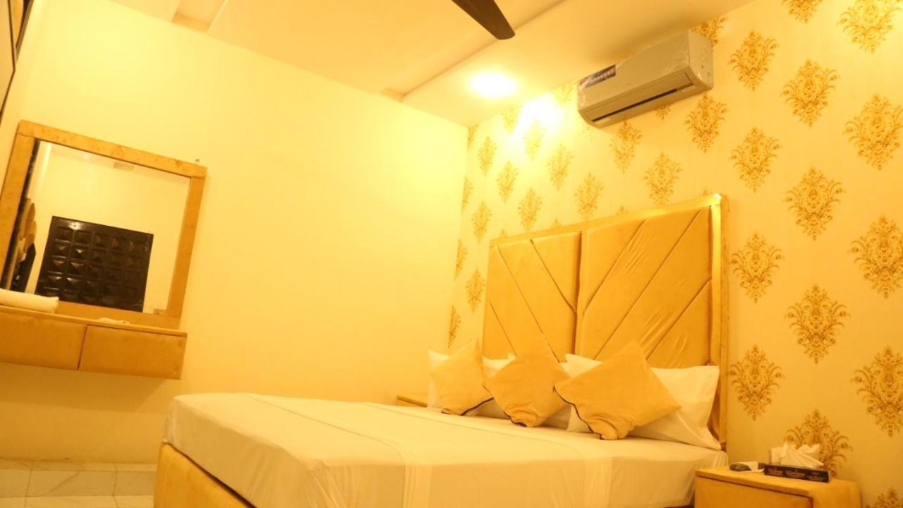 Hotel De Smart מולטאן מראה חיצוני תמונה