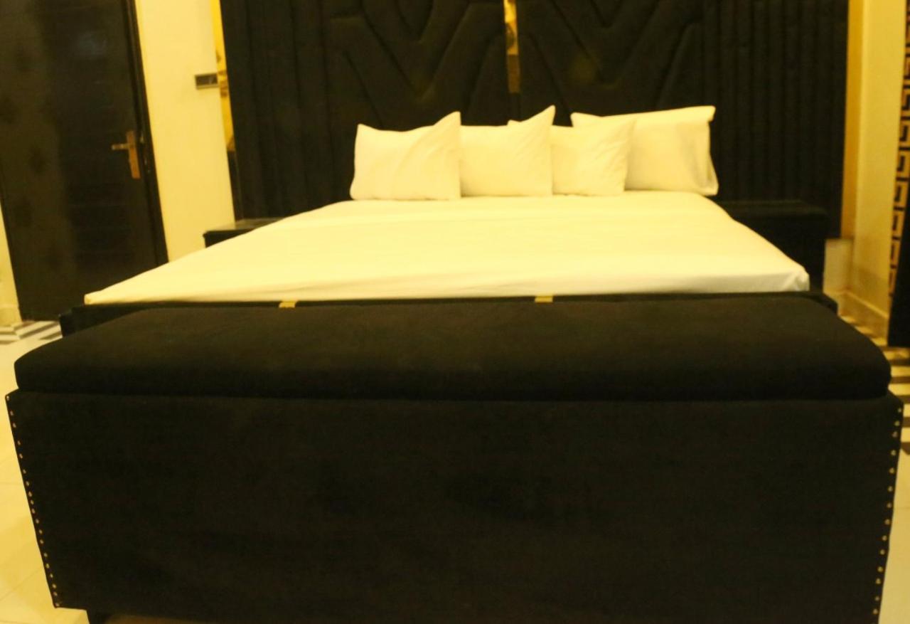 Hotel De Smart מולטאן מראה חיצוני תמונה