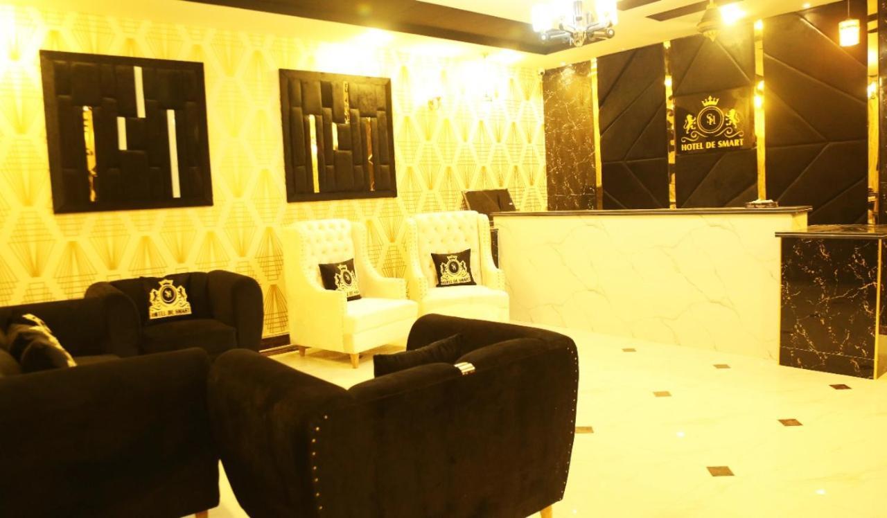 Hotel De Smart מולטאן מראה חיצוני תמונה