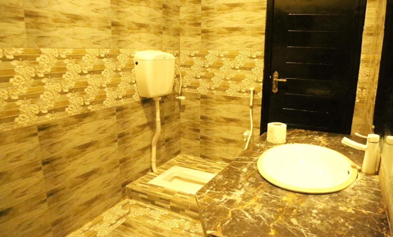 Hotel De Smart מולטאן מראה חיצוני תמונה