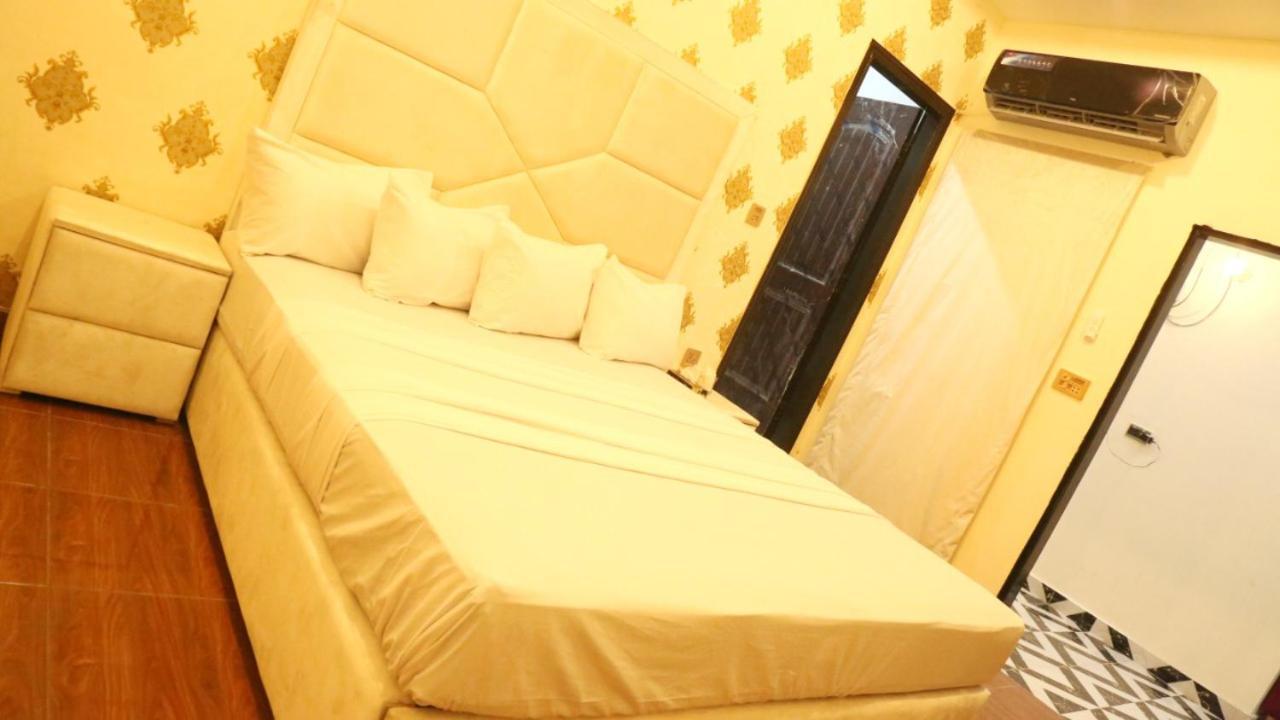 Hotel De Smart מולטאן מראה חיצוני תמונה