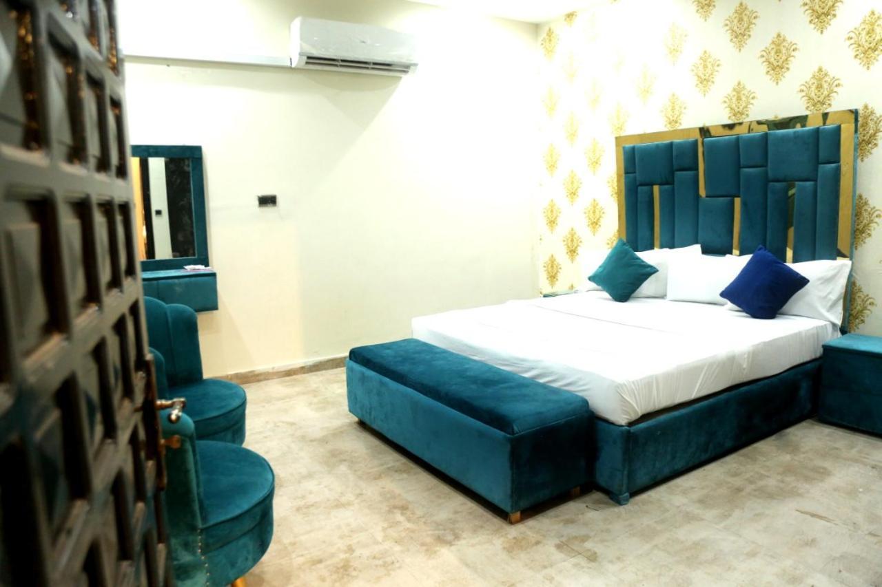 Hotel De Smart מולטאן מראה חיצוני תמונה