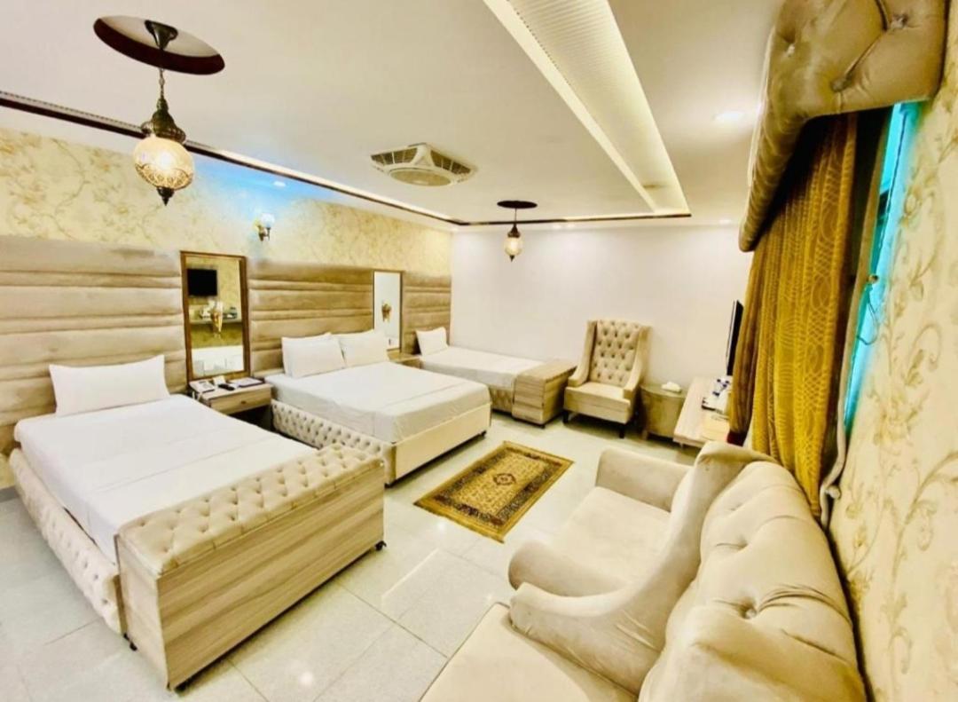 Hotel De Smart מולטאן מראה חיצוני תמונה